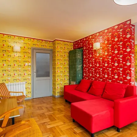 Old Town Pearl Apartment *